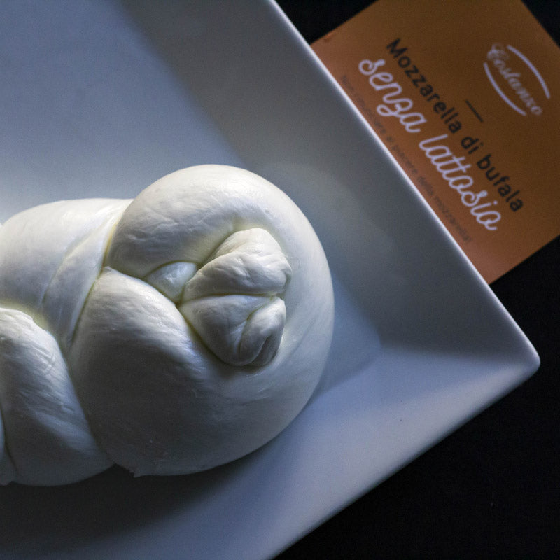 Costanzo trenza de leche de búfala sin lactosa